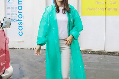 adult raincoat 400