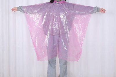 Disposable raincoat 400